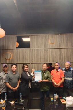 Perkuat Kelembagaan, Ketum AKPERSI Serahkan SK Pengurus DPD Banten