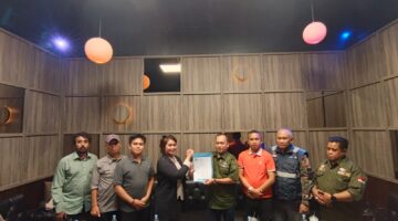 Perkuat Kelembagaan, Ketum AKPERSI Serahkan SK Pengurus DPD Banten