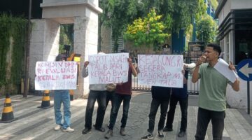 Saat Demo Berlangsung. (Photo: Ist)