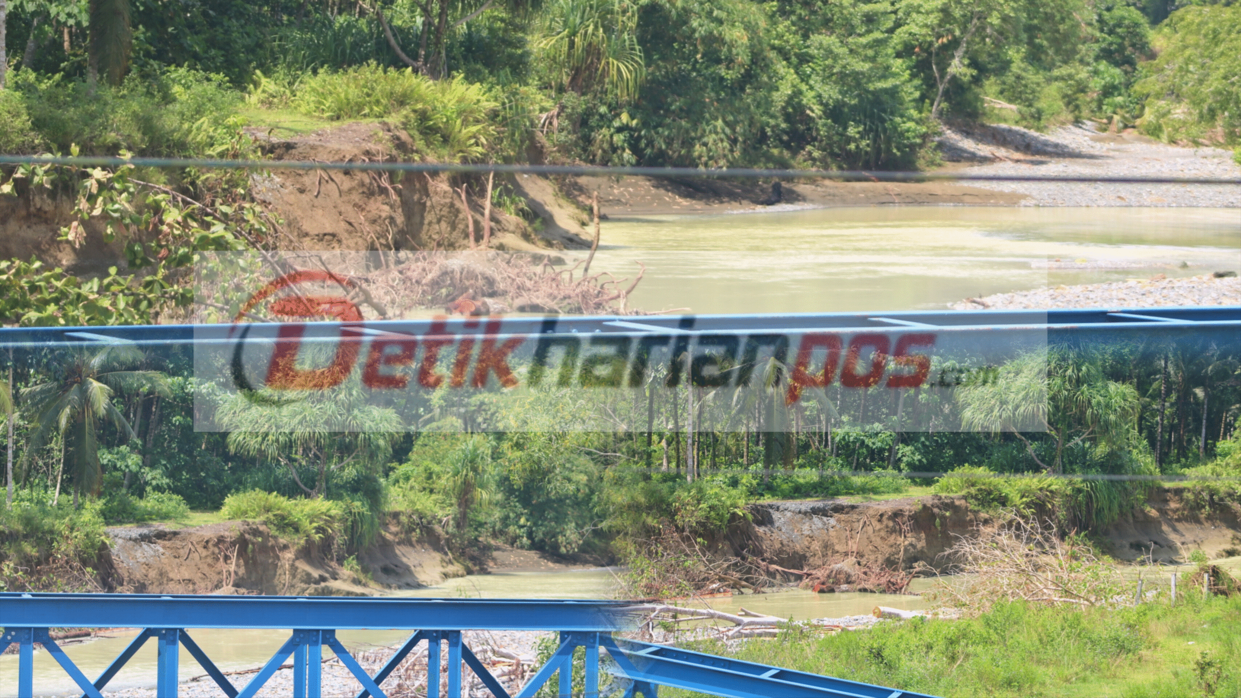 Tebing Kali Muria di Desa Bumi Restu Longsor Digerus Banjir, Permukiman Warga Terancam