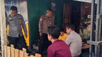 Cegah Karhutla, Sat Binmas Polres Ternate Sambangi Warga dan Sampaikan Imbauan